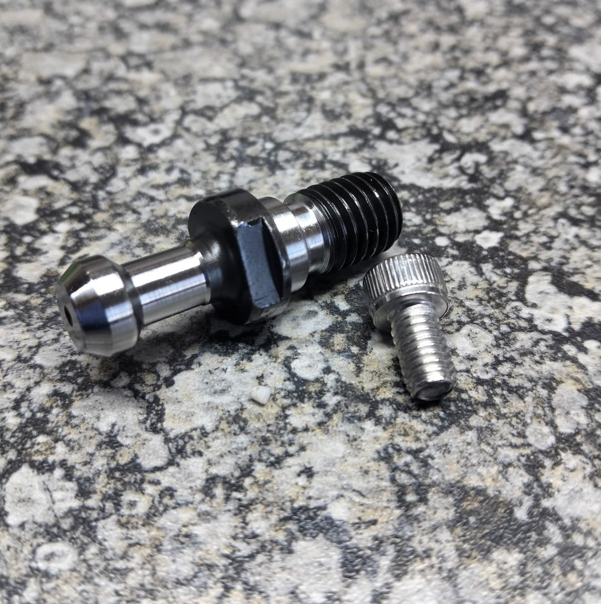 Pallet Hardware Kit